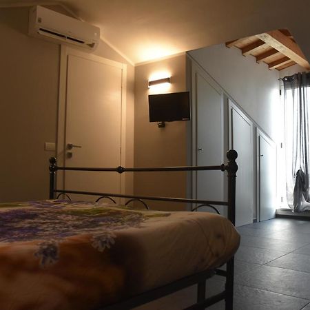 Collina Di Cloe Apartment Guarene Exterior foto